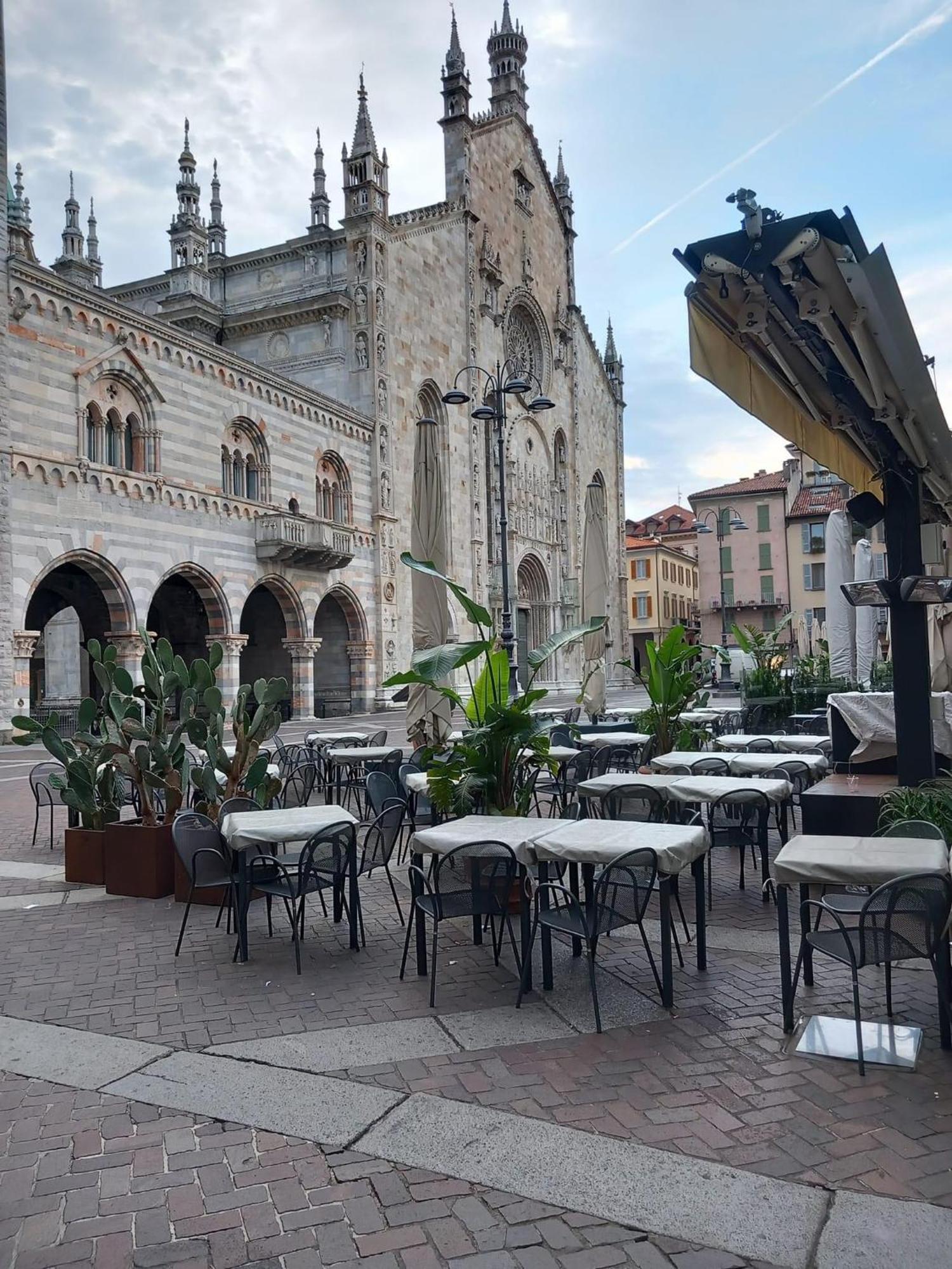 Portatorre Suite, A Charming Apartment In The Heart Of Como, Free Private Parking, Air Conditioning & More! Экстерьер фото
